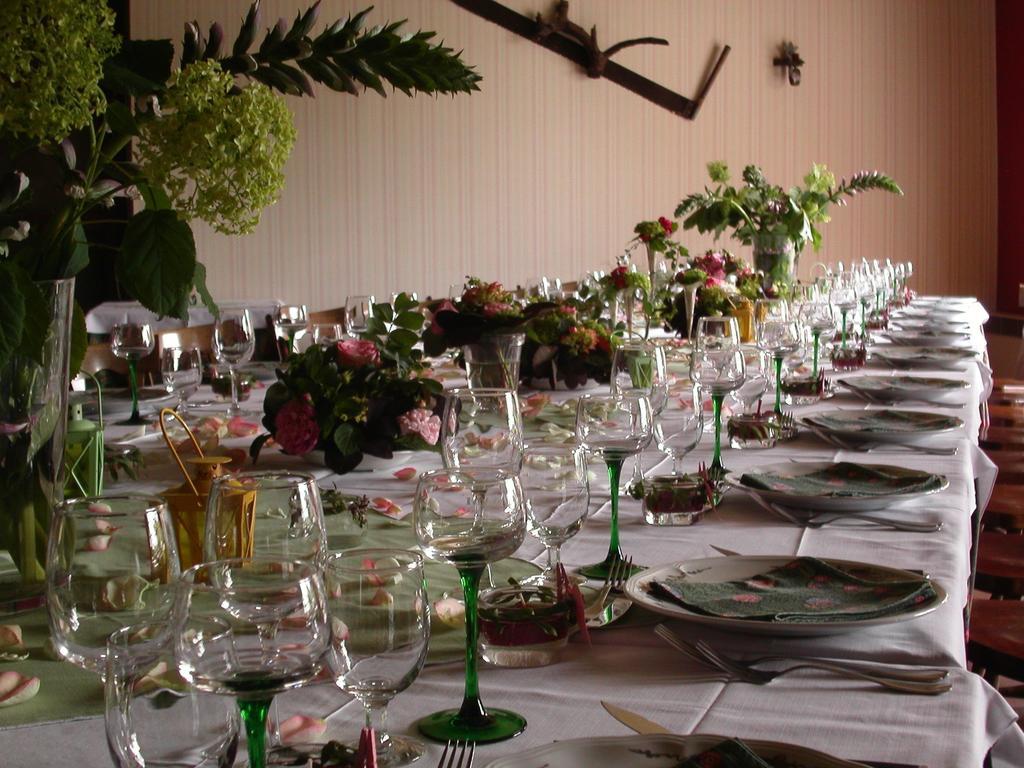 Le Dauphin Hotel Moulins-la-Marche